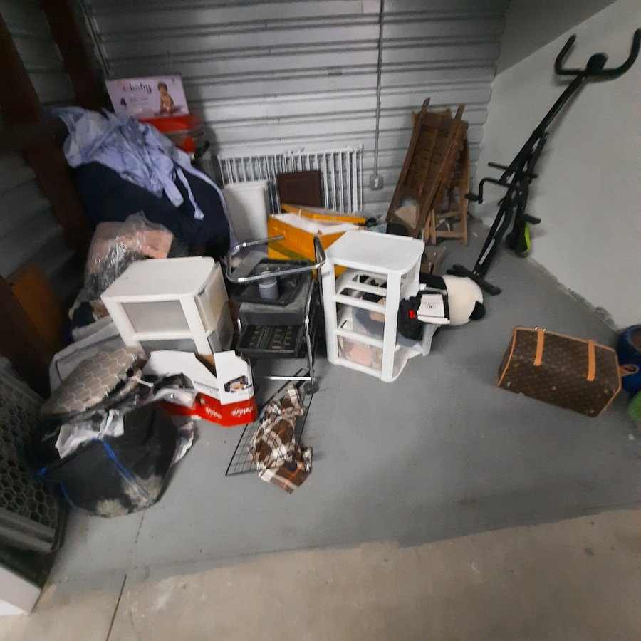 10 x 10 storage unit in San Antonio, TX