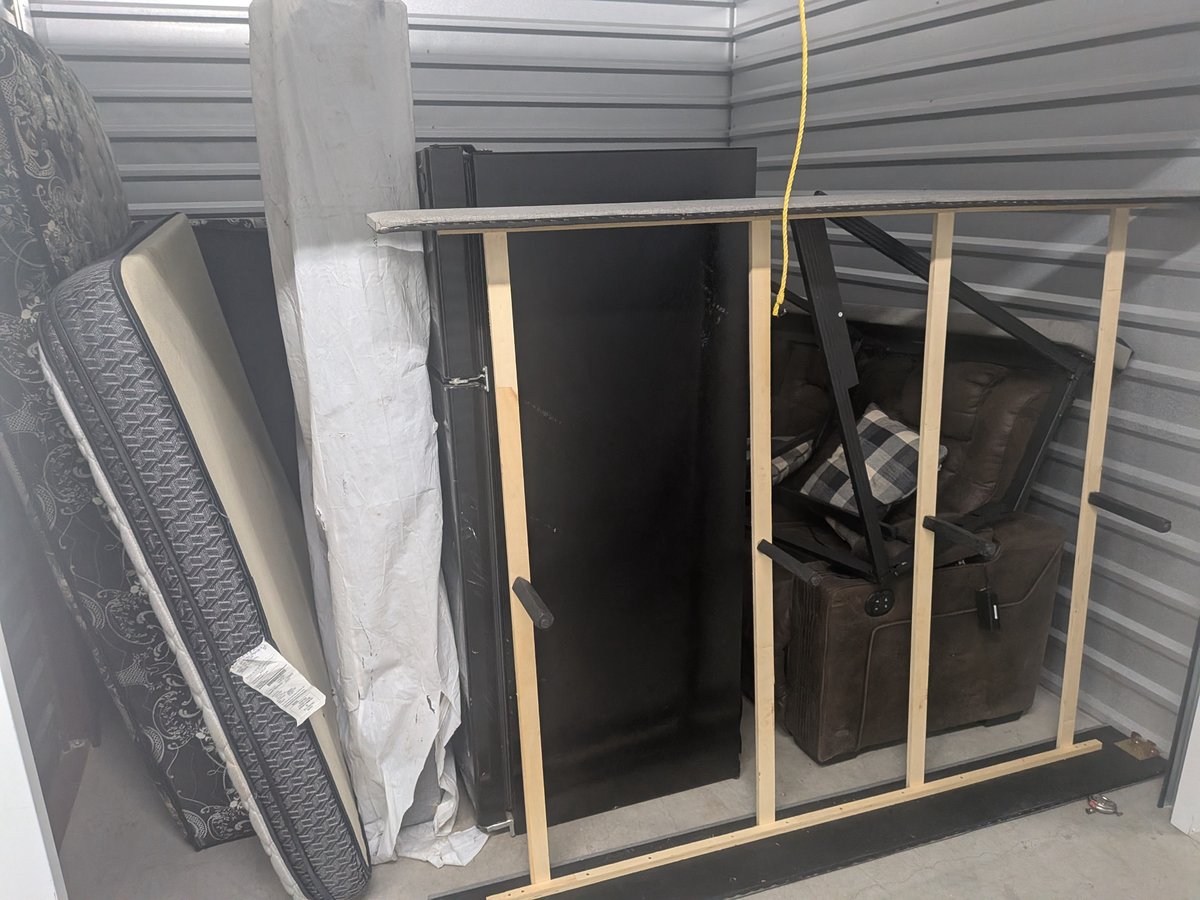 10 x 10 storage unit in Tyler, TX