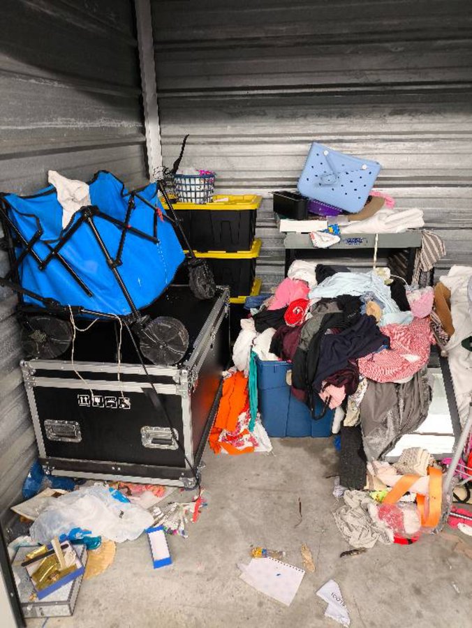 10 x 10 storage unit in Houston, TX
