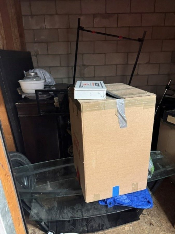 10 x 10 storage unit in El Cajon, CA
