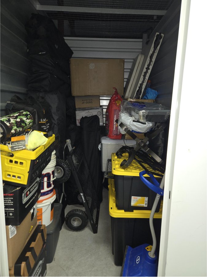 5 x 7 storage unit in Brooklyn, NY