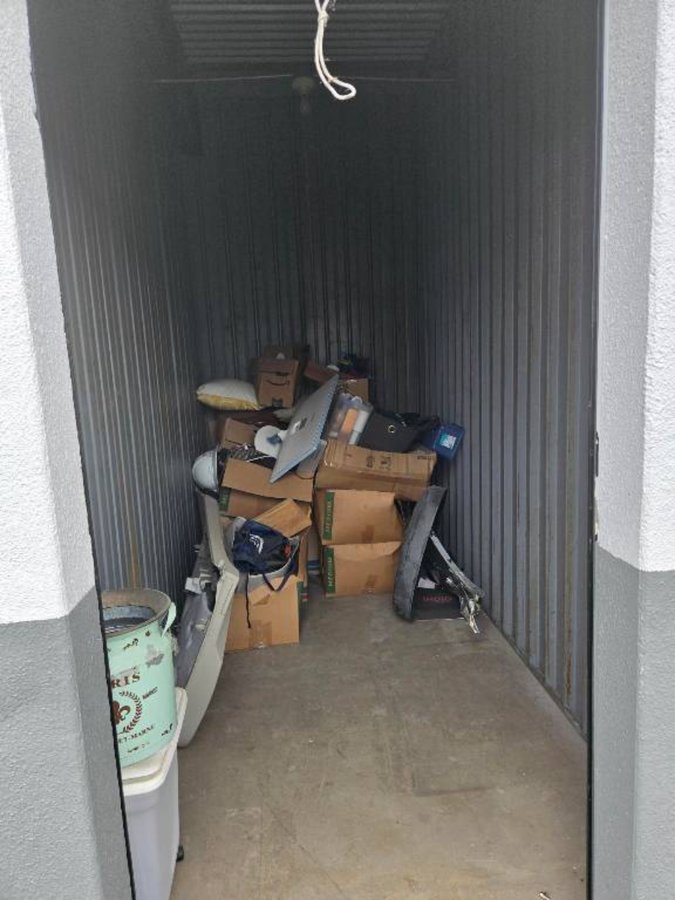 5 x 10 storage unit in Dallas, TX