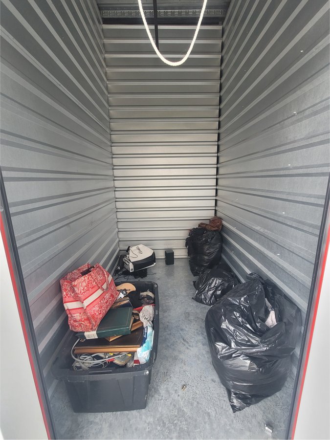 5 x 7 storage unit in Houston, TX