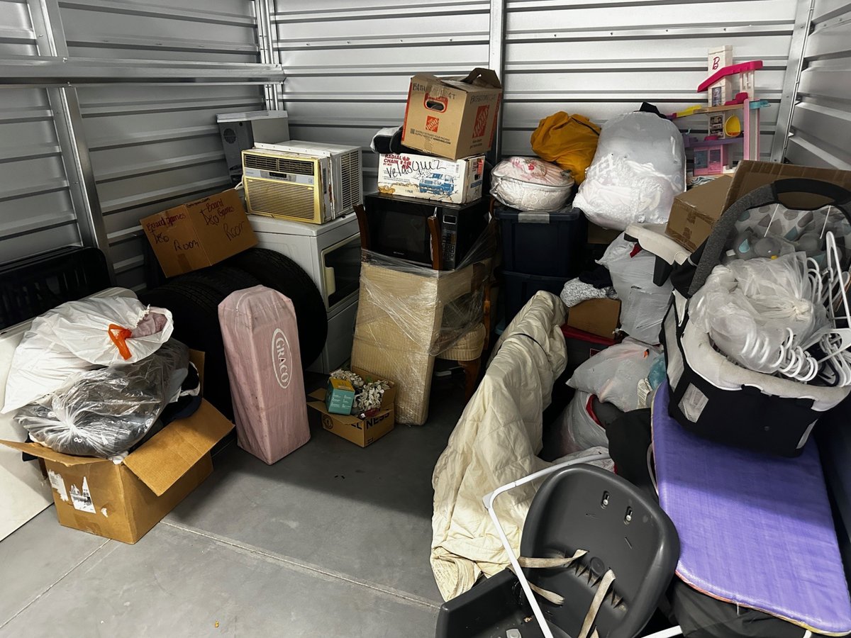 10 x 10 storage unit in Indio, CA