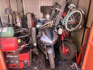 8 x 10 storage unit in Newark, NJ