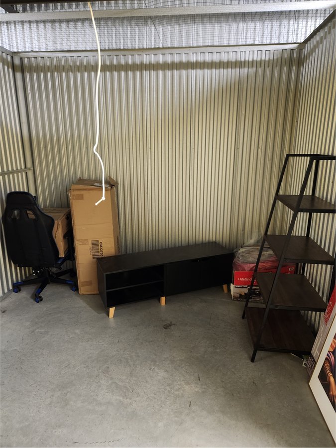 10 x 9 storage unit in Atlanta, GA
