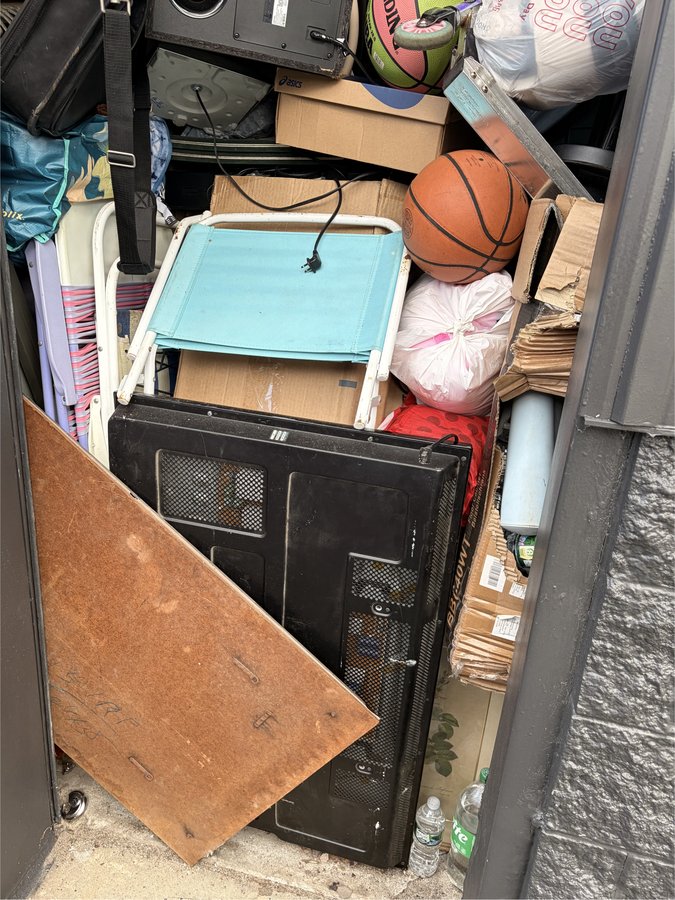 5 x 10 storage unit in Brockton, MA