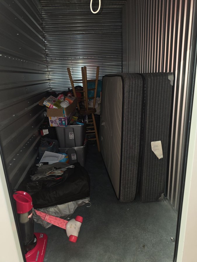 5 x 10 storage unit in Concord, NC