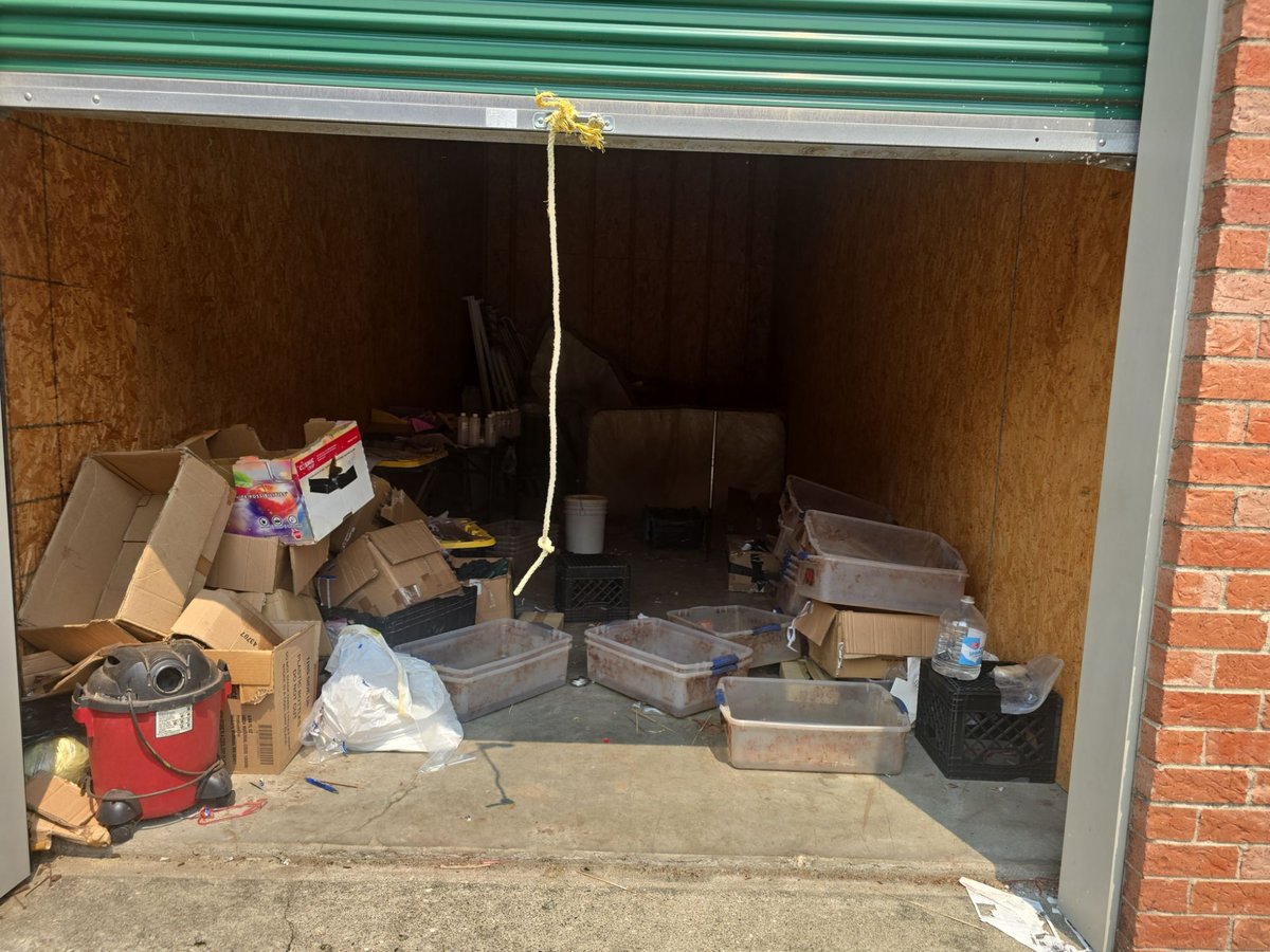 10 x 25 storage unit in Amelia, OH