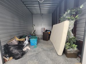 10 x 15 storage unit in Houston, TX