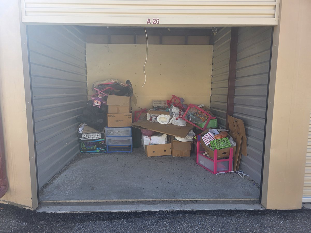 10 x 10 storage unit in Albuquerque, NM