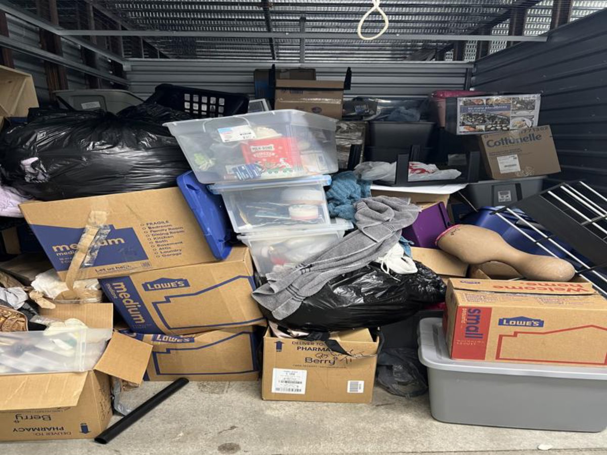10 x 15 storage unit in Atlanta, GA