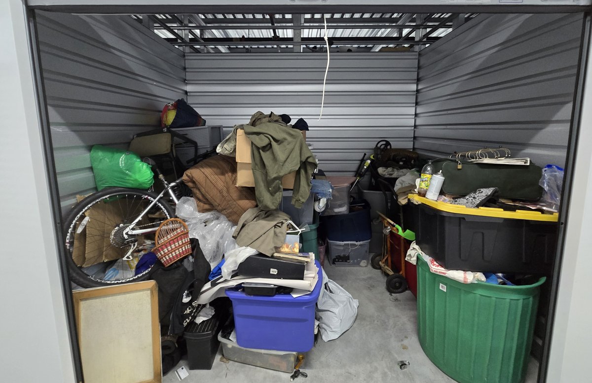10 x 7 storage unit in Naples, FL