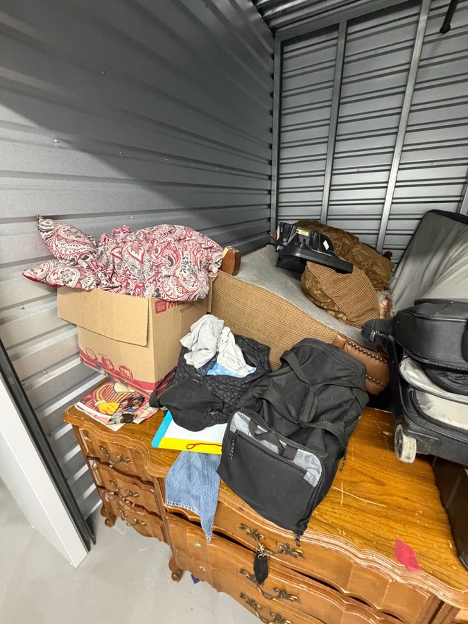 10 x 20 storage unit in Las Vegas, NV