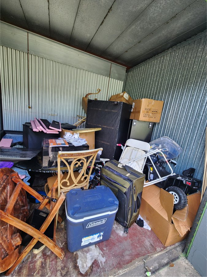 10 x 10 storage unit in Pompano Beach, FL