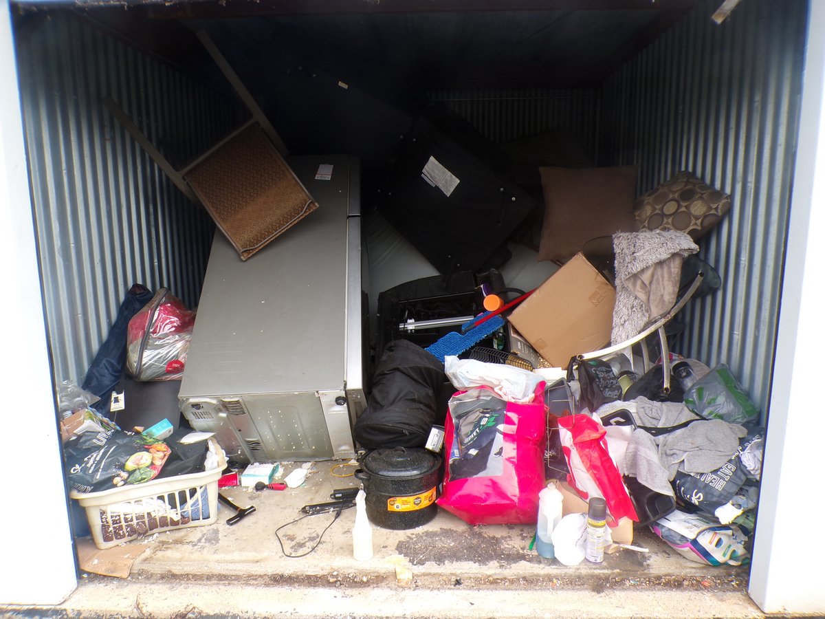 10 x 10 storage unit in Philadelphia, PA