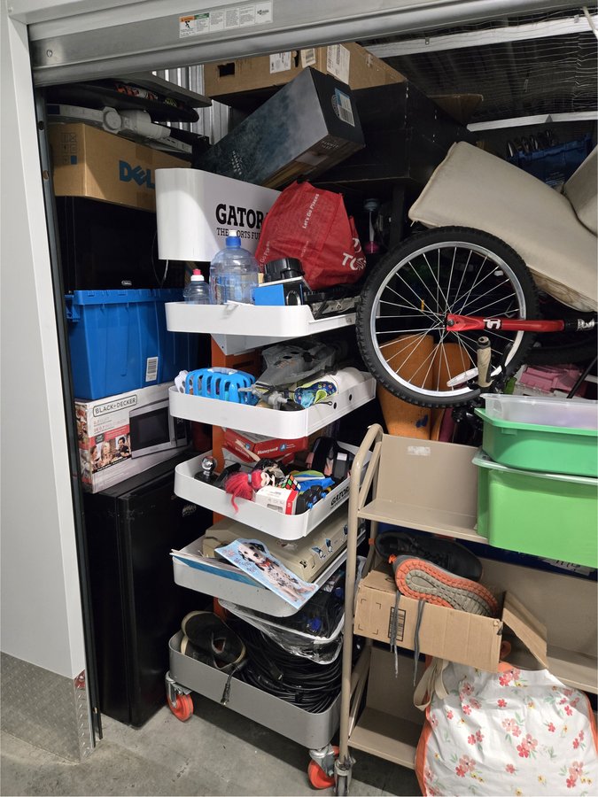10 x 15 storage unit in Jersey City, NJ