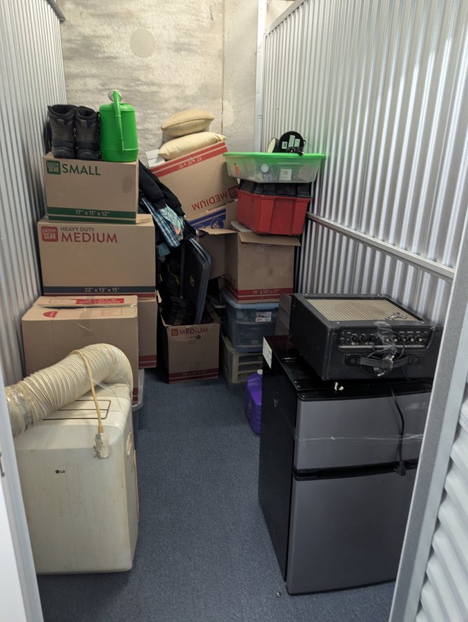 5 x 10 storage unit in Downers Grove, IL