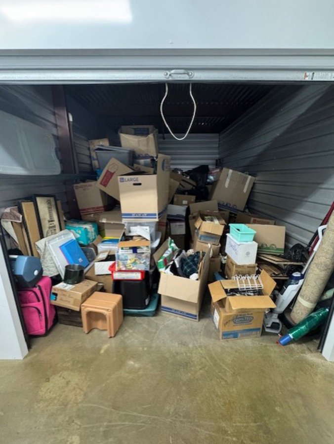10 x 15 storage unit in Beaumont, TX