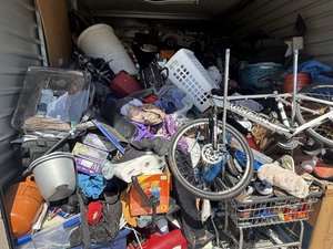10 x 20 storage unit in Moreno Valley, CA