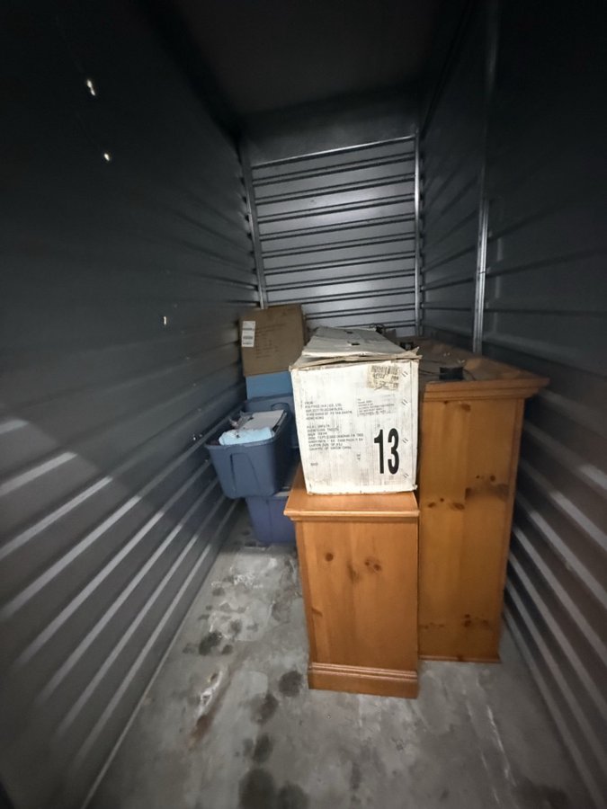 5 x 10 storage unit in Moreno Valley, CA