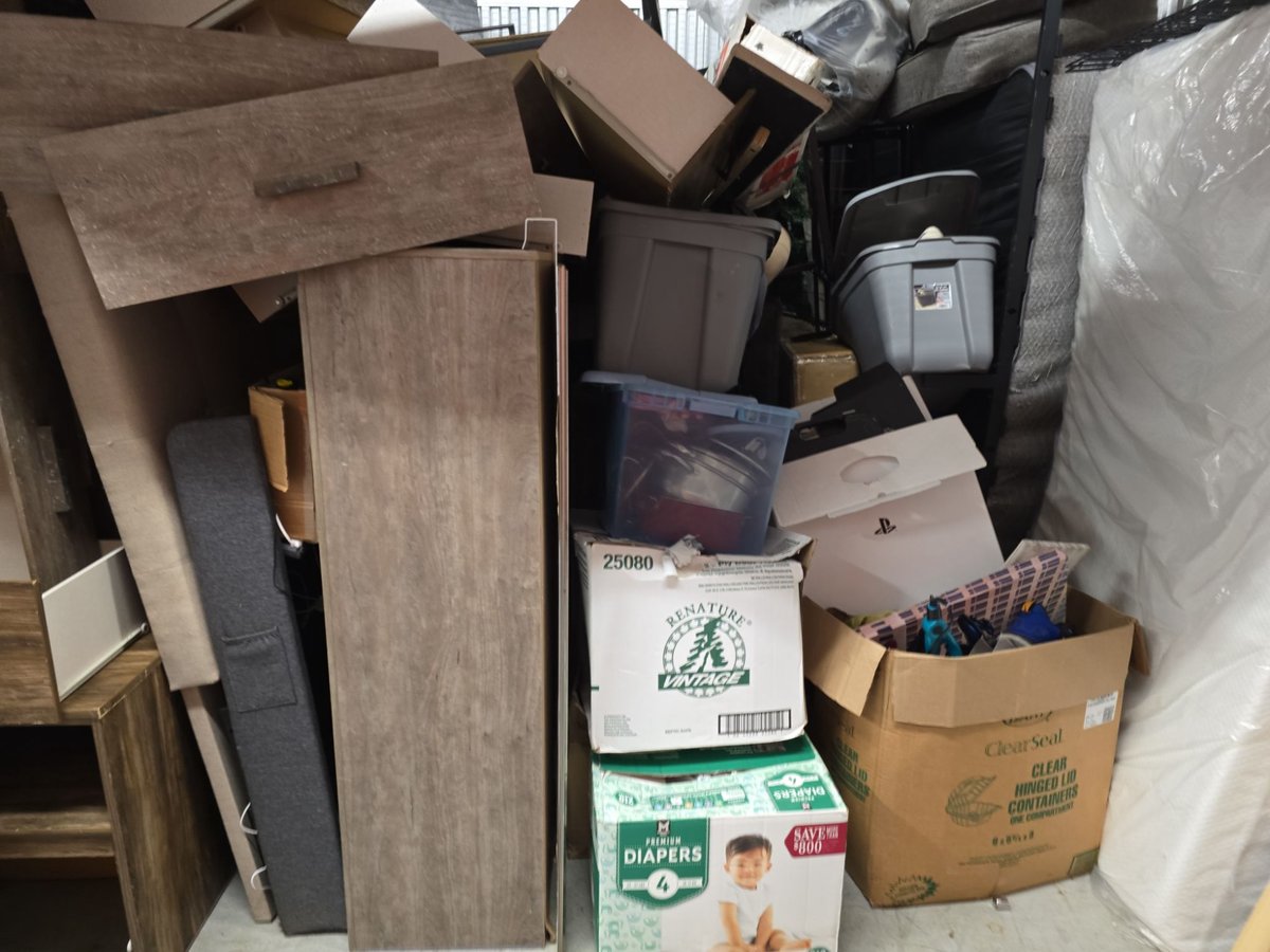 10 x 10 storage unit in New Orleans, LA