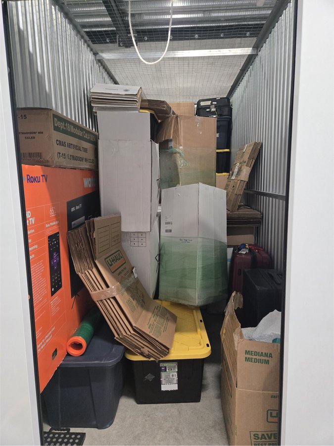5 x 15 storage unit in Miami, FL
