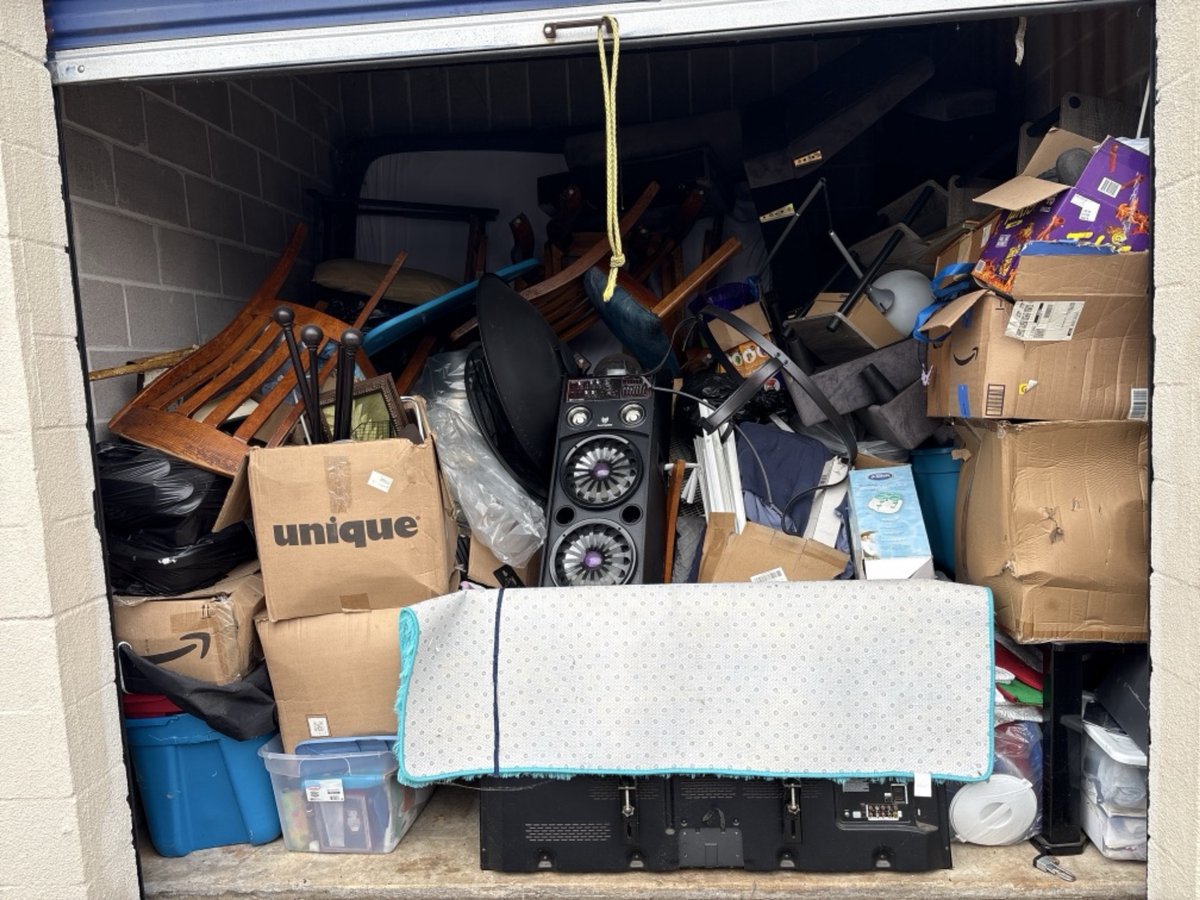 10 x 10 storage unit in Arabi, LA