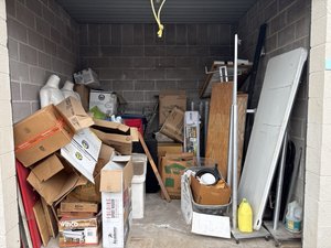 10 x 10 storage unit in Arabi, LA