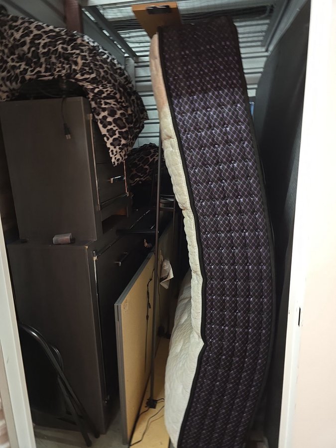 5 x 10 storage unit in Harvey, LA