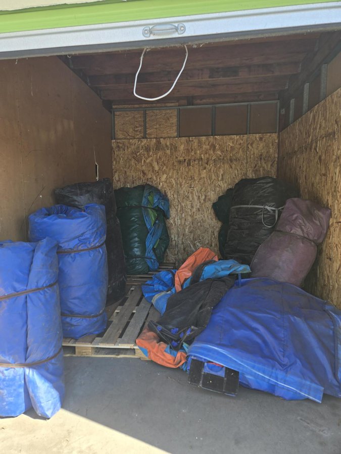 10 x 15 storage unit in Hawthorne, CA