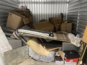 10 x 10 storage unit in Dallas, TX