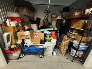 10 x 8 storage unit in Phoenix, AZ