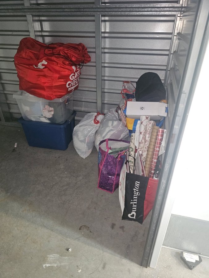 10 x 10 storage unit in El Cajon, CA