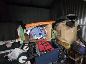 10 x 10 storage unit in North Bergen, NJ
