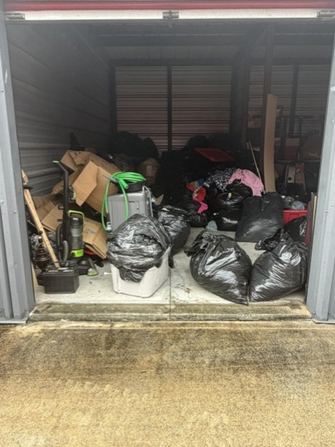 20 x 20 storage unit in Lutz, FL