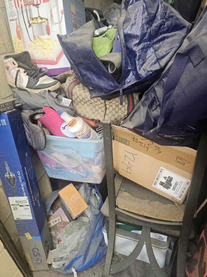 6 x 12 storage unit in El Cajon, CA