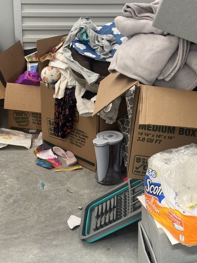 10 x 12 storage unit in Chicago, IL