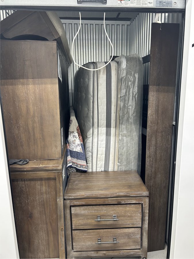 5 x 7 storage unit in Vestavia, AL