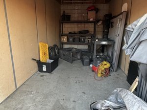 10 x 20 storage unit in Riverside, CA