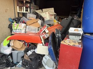 10 x 20 storage unit in Riverside, CA