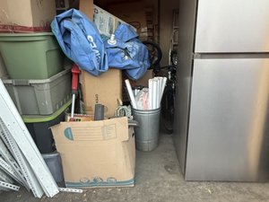 10 x 10 storage unit in Riverside, CA