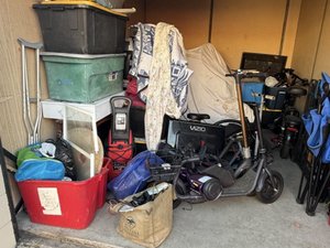 10 x 10 storage unit in Riverside, CA