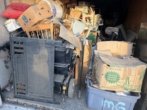 10 x 20 storage unit in Riverside, CA