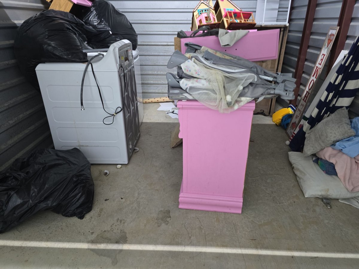 10 x 10 storage unit in Chalmette, LA