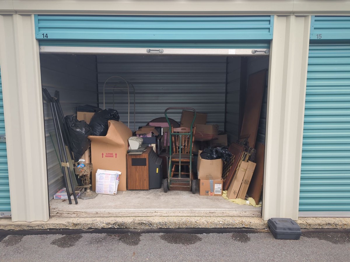 10 x 10 storage unit in Stroudsburg, PA