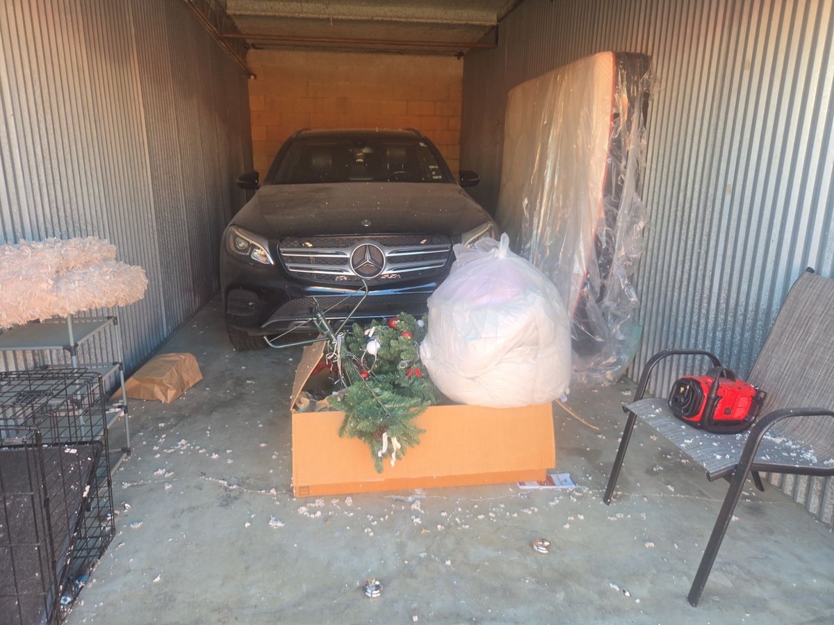 10 x 25 storage unit in Columbus, OH