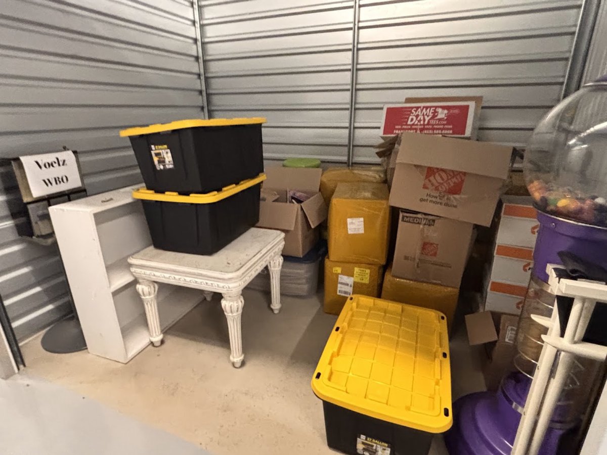 10 x 7 storage unit in Bolingbrook, IL