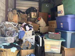 7 x 10 storage unit in Harvey, LA