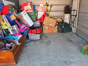 10 x 10 storage unit in Gretna, LA